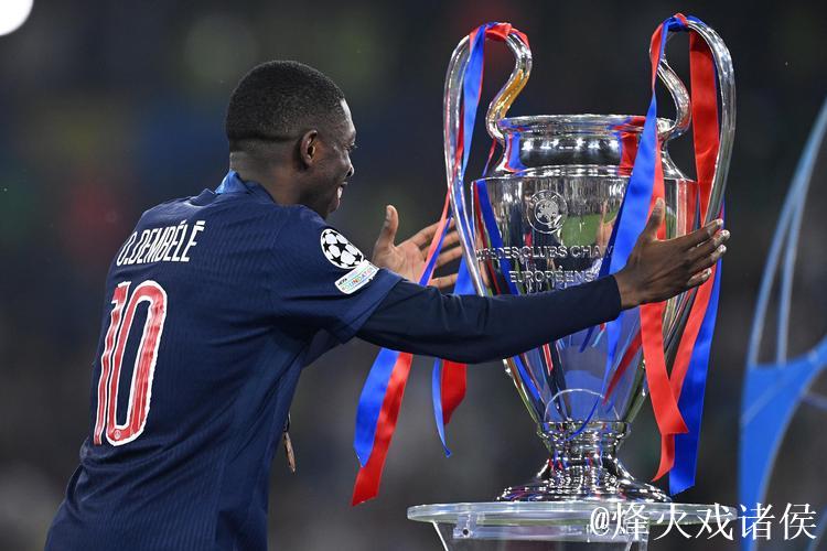 巴黎圣日耳曼闪耀卡塔尔！2025年FIFA年度奖项提名公布，登贝莱领跑热门名单