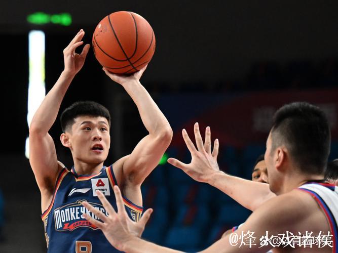 威尔斯砍30+7，王岚嵚高效表现，辽篮16分力克广厦迎双喜收获